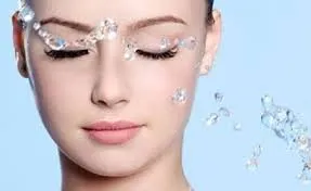 اهمیت آبرسانی برای پوست